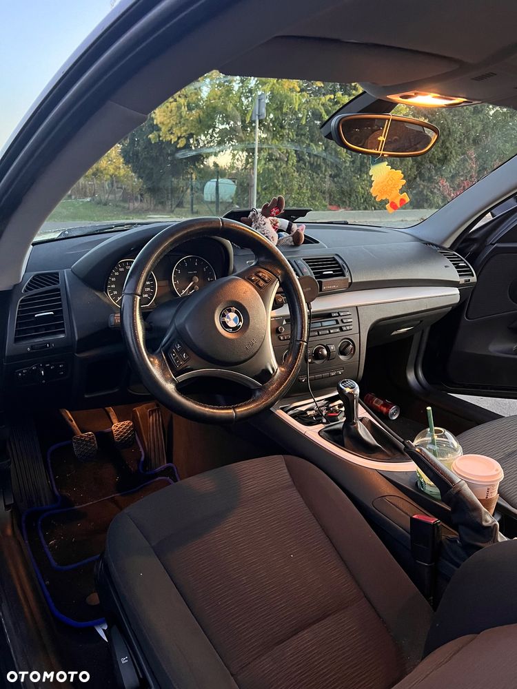 BMW Seria 1 116I 2008 photo 5