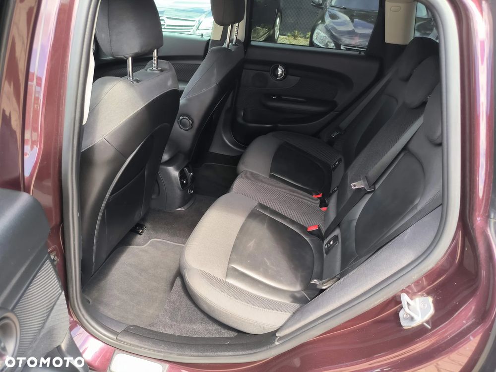 MINI Clubman One Blackyard - 23