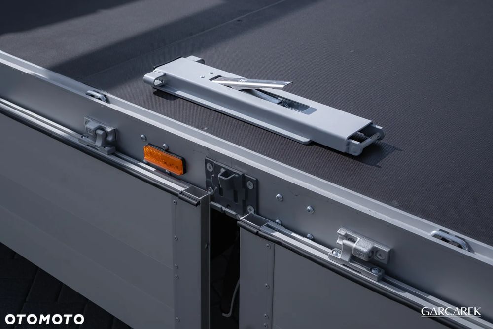 Mitsubishi FUSO CANTER 3C15 skrzynia 4,8 długa manual prawko B - 10