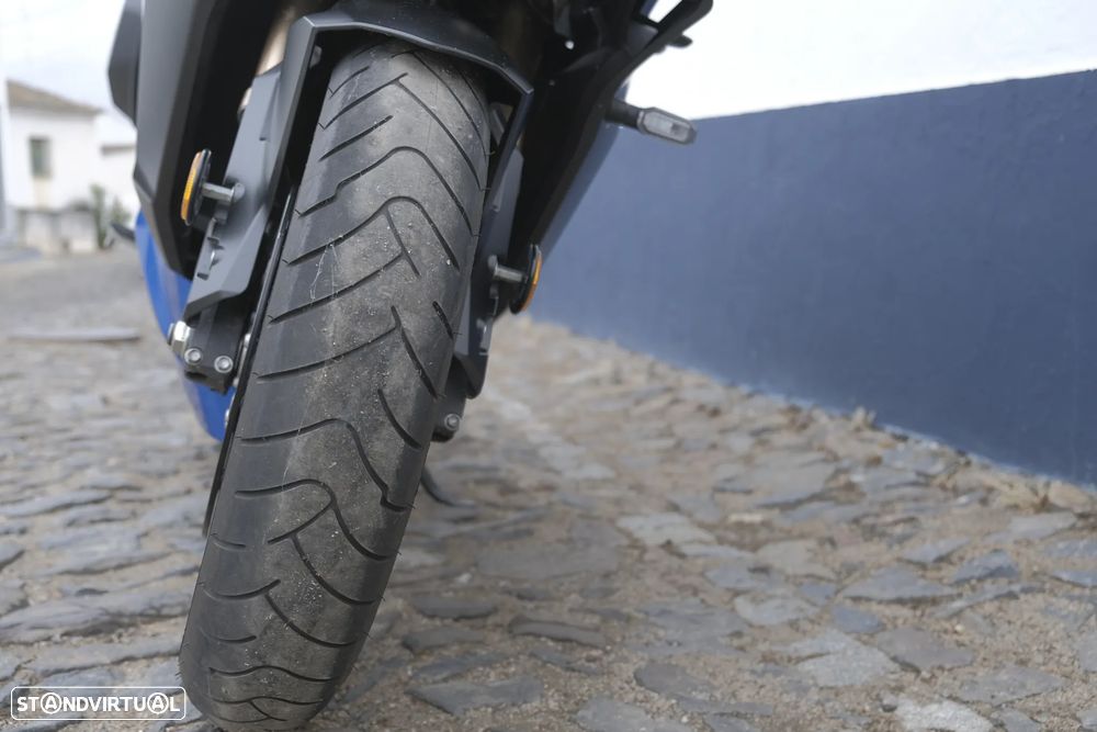 Suzuki GSX 1000 GT - 13