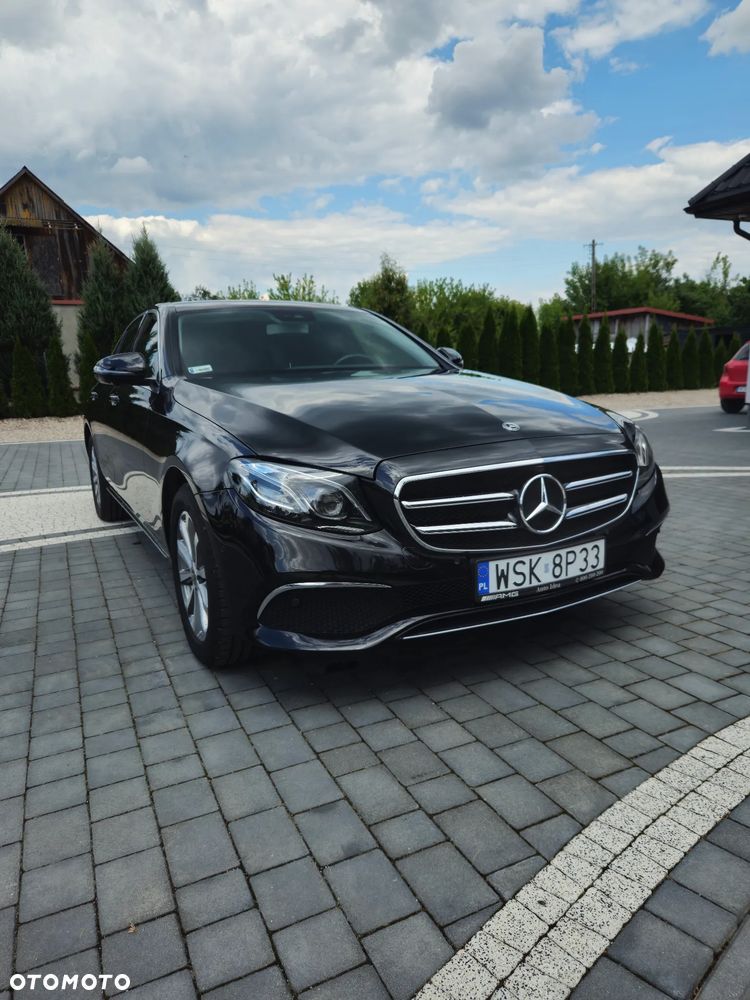 Mercedes-Benz Klasa E 220 d 4-Matic Business Edition 9G-TRONIC - 1