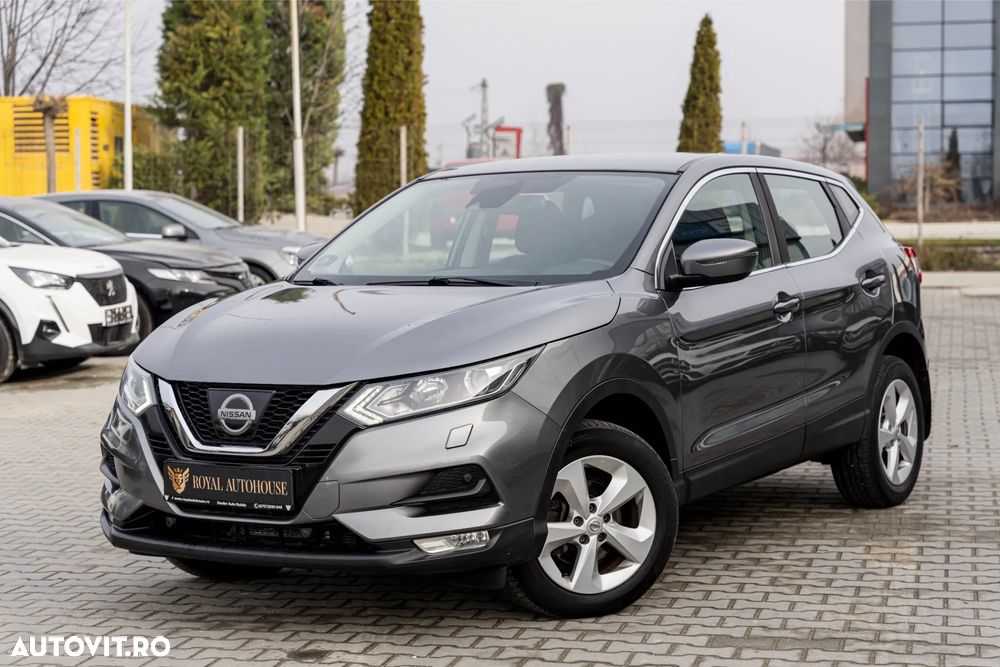Nissan Qashqai 1.6 DCI Xtronic N-Connecta - 2