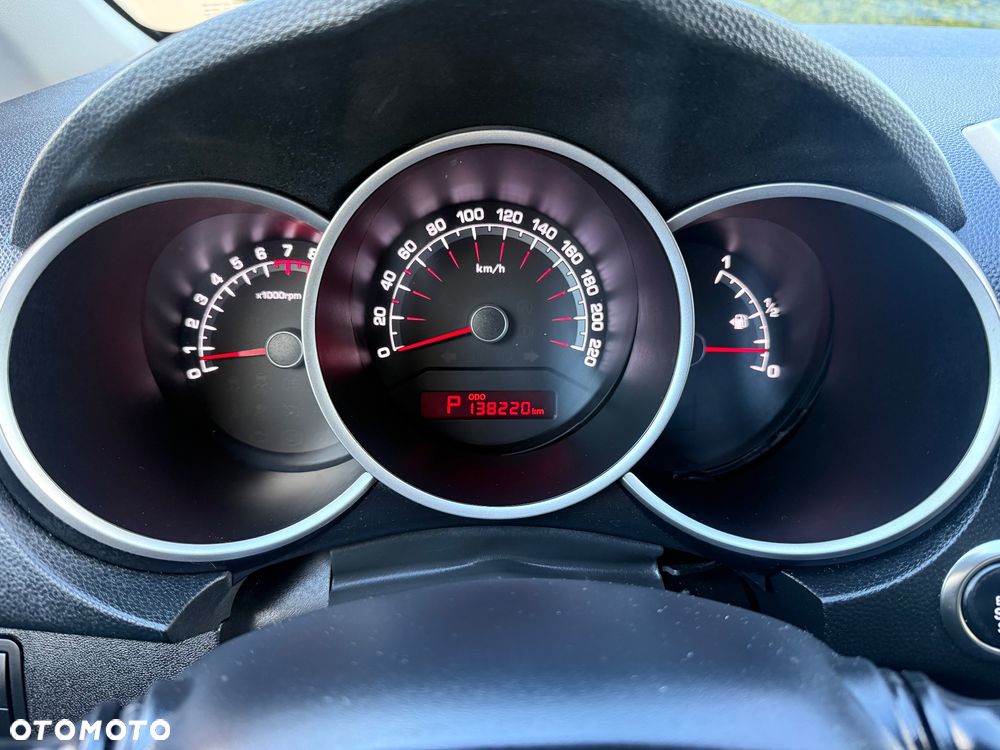 Kia Venga 1.6 CVVT Automatik Dream Team Edition - 19