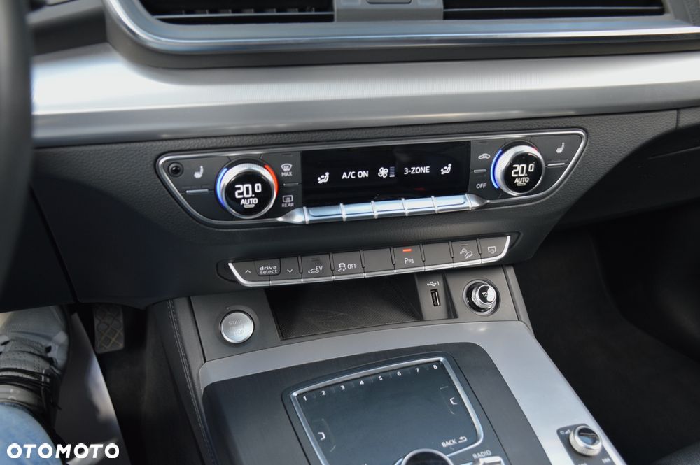 Audi Q5 2.0 TFSI Quattro Design S tronic - 32