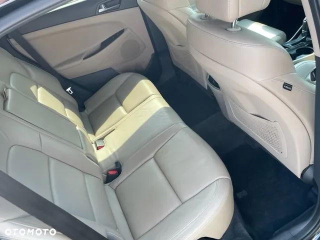 Hyundai Tucson - 14