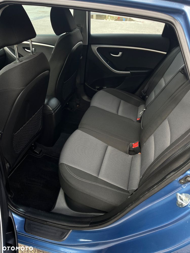 Hyundai i30 1.6 CRDi BlueDrive Premium - 37