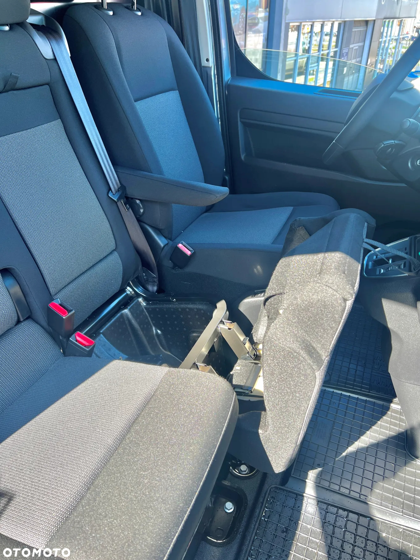 Opel Vivaro - 14