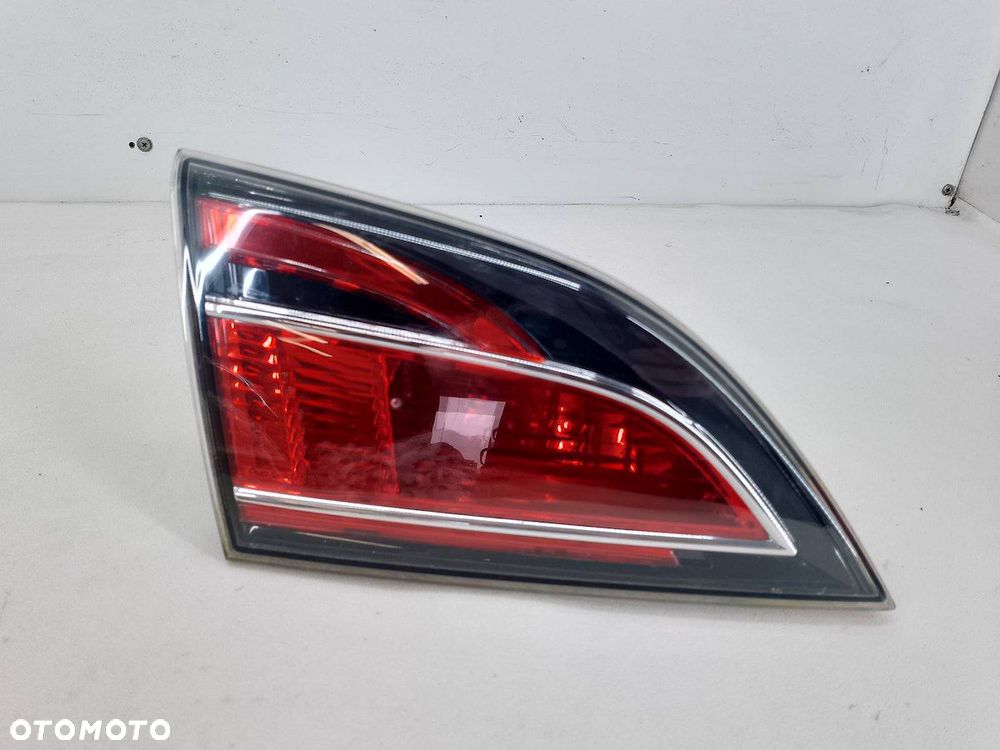 LAMPA TYLNA LEWA W KLAPE MAZDA 6 ( 07-13 ) GS2A-513F0 132-41095 KOMBI - 1