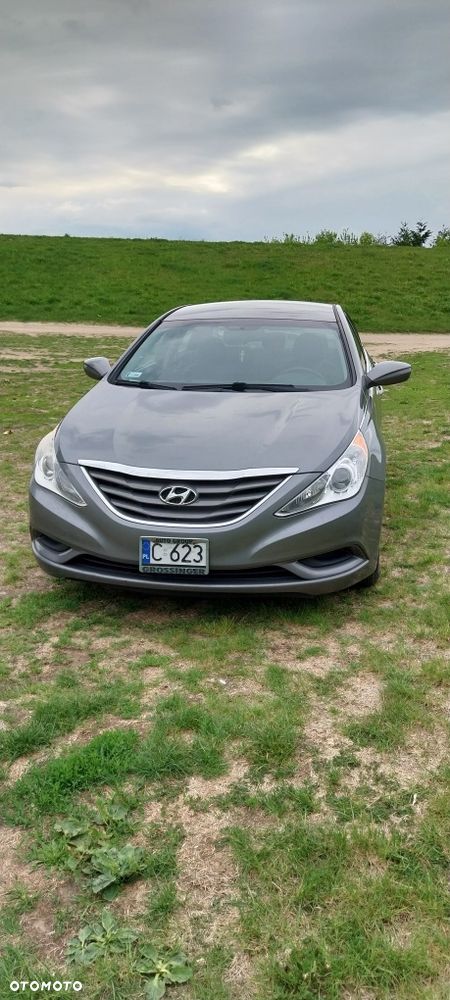 Hyundai Sonata - 1