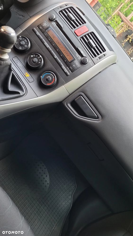 Toyota Auris 1.33 VVT-i Life - 14