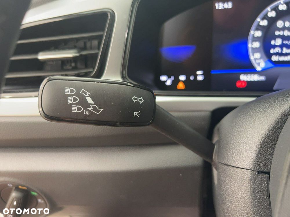 Volkswagen T-Roc 1.5 TSI Life - 25