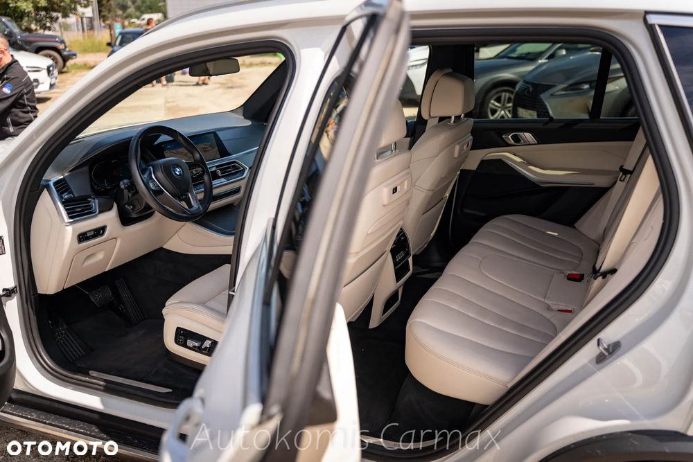 BMW X5 xDrive45e - 12