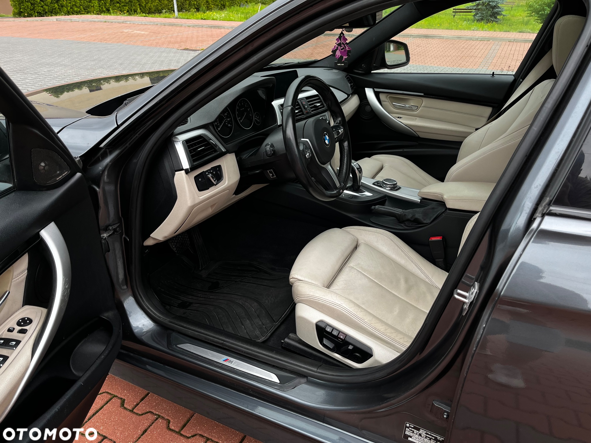 BMW Seria 3 328i xDrive - 11