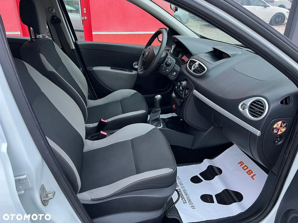 Renault Clio 1.2 16V 75 Collection - 7