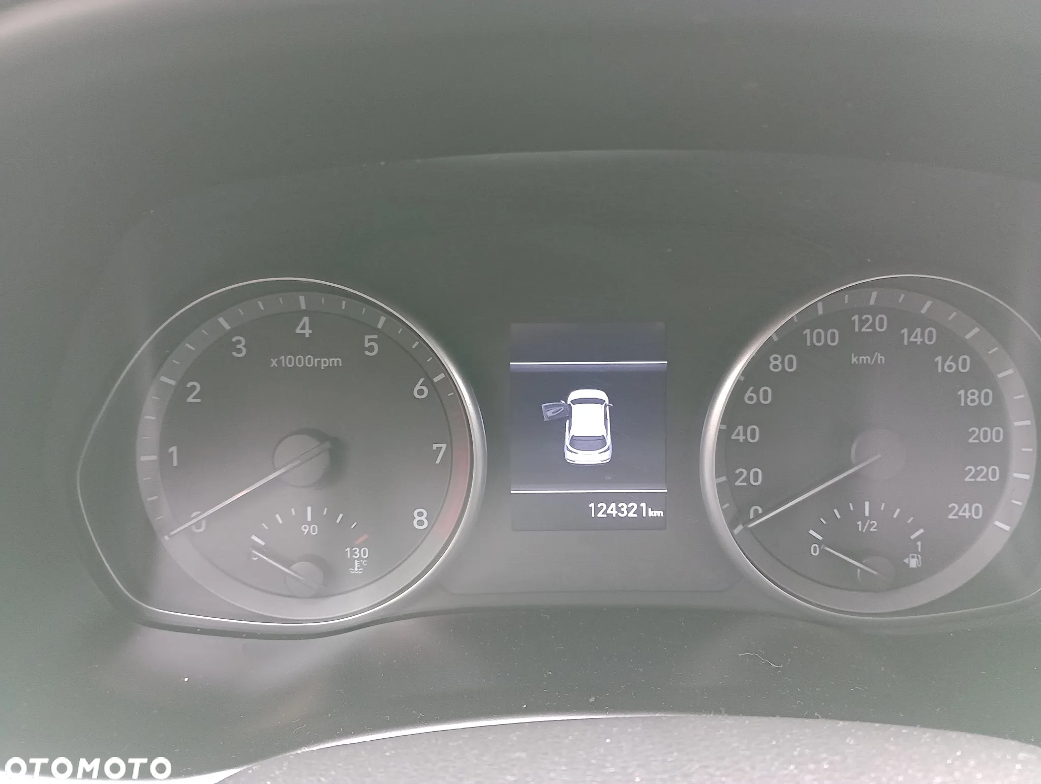 Hyundai i30 1.5 DPI Classic + - 15