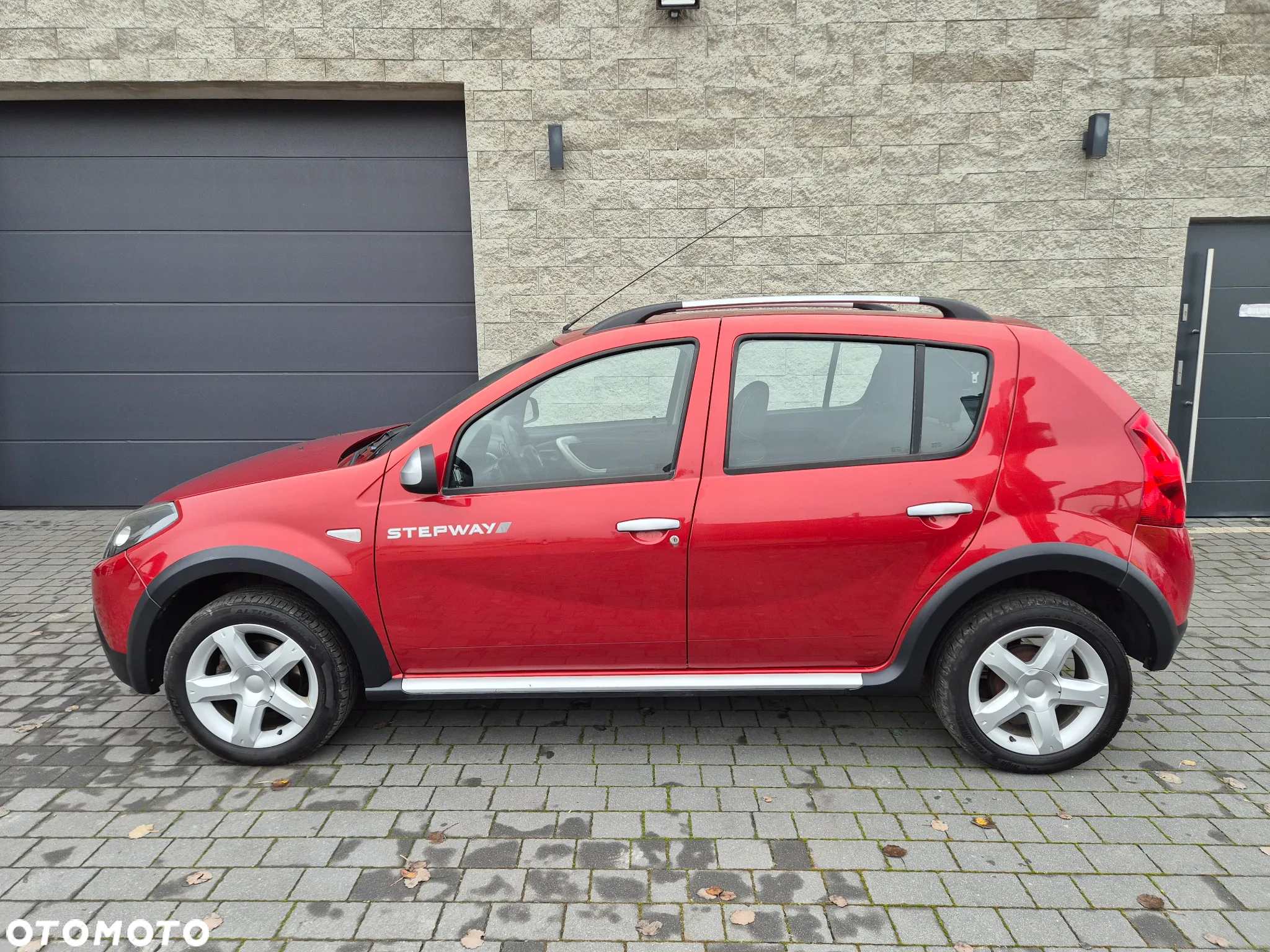 Dacia Sandero Stepway 1.6 - 6