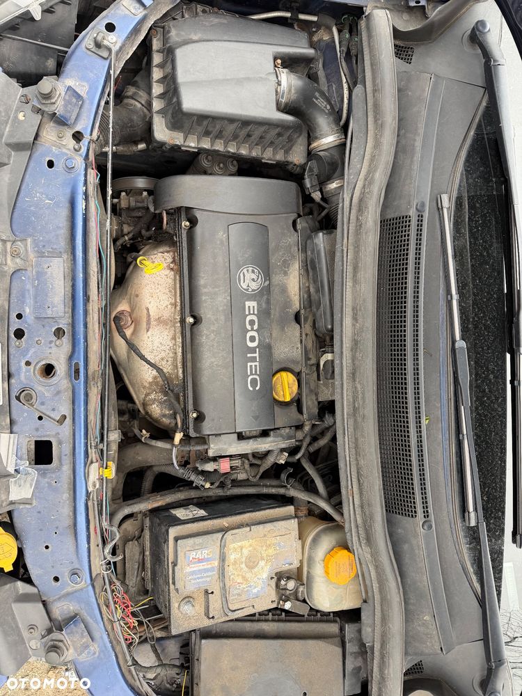 Opel Zafira B 1.8 Ecotec 140KM 2006 na części | Silnik + wnętrze super | po kolizjin - 2