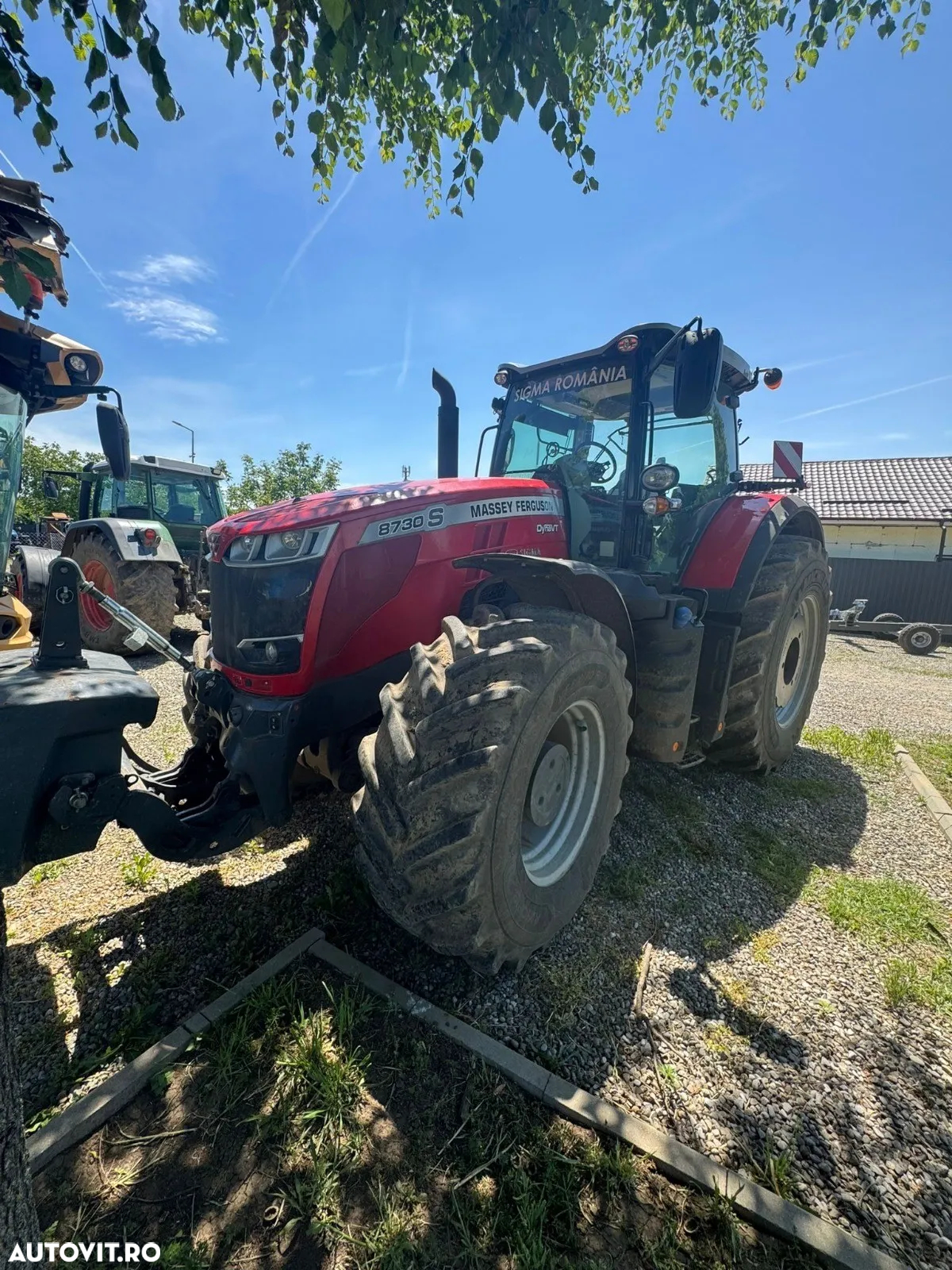 Massey Ferguson MF 8730 S DYNA-VT EXCLUSIVE - 3