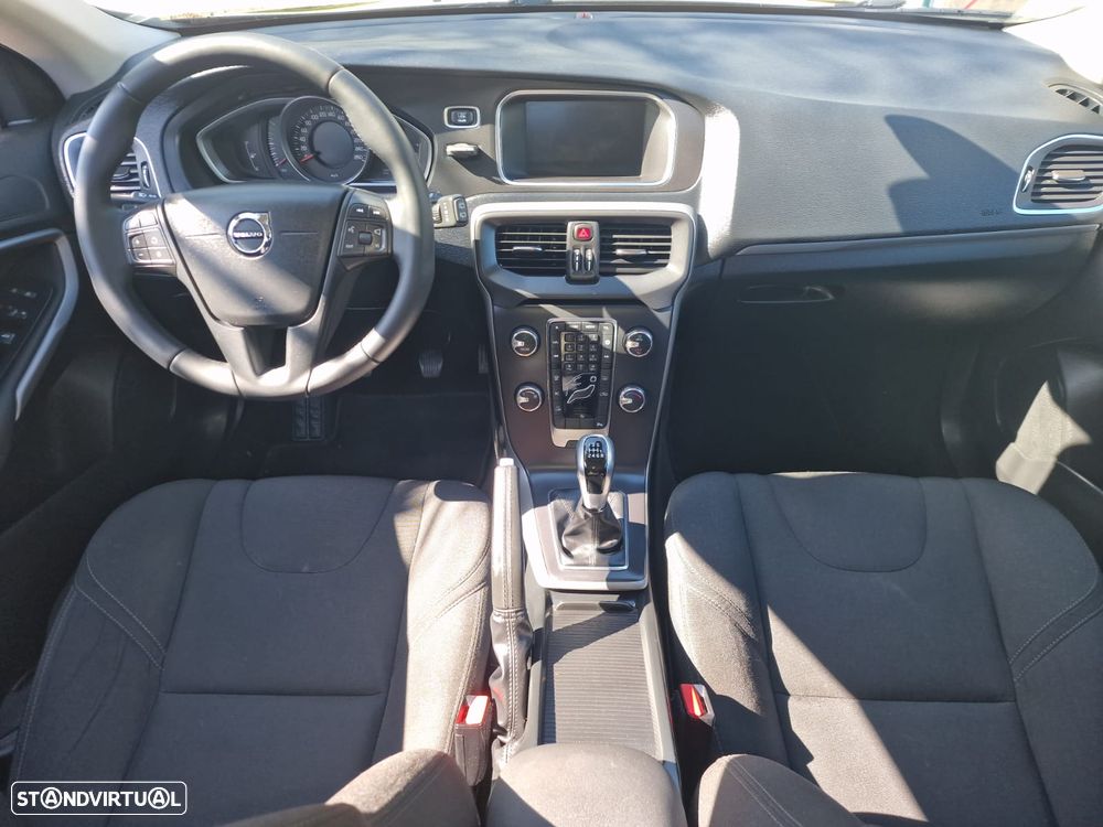 Volvo V40 2.0 D2 Kinetic Eco - 4