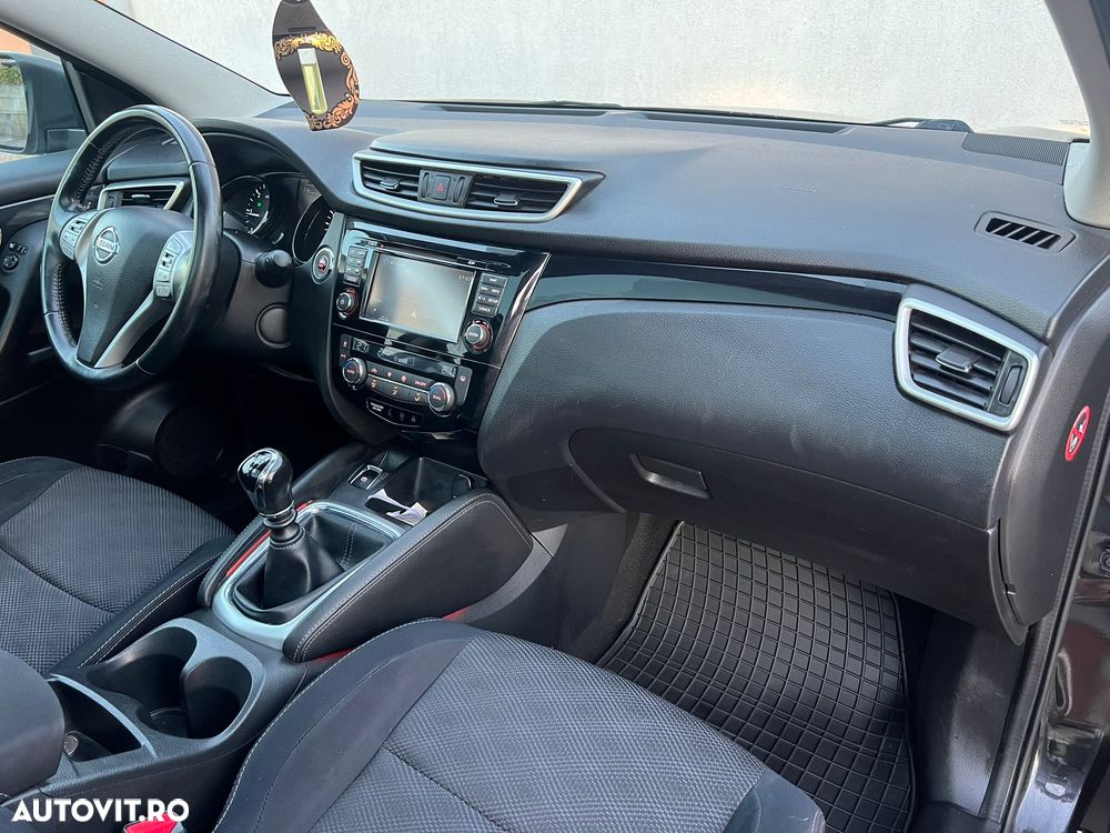Nissan Qashqai 1.5 DCI TEKNA+ - 8