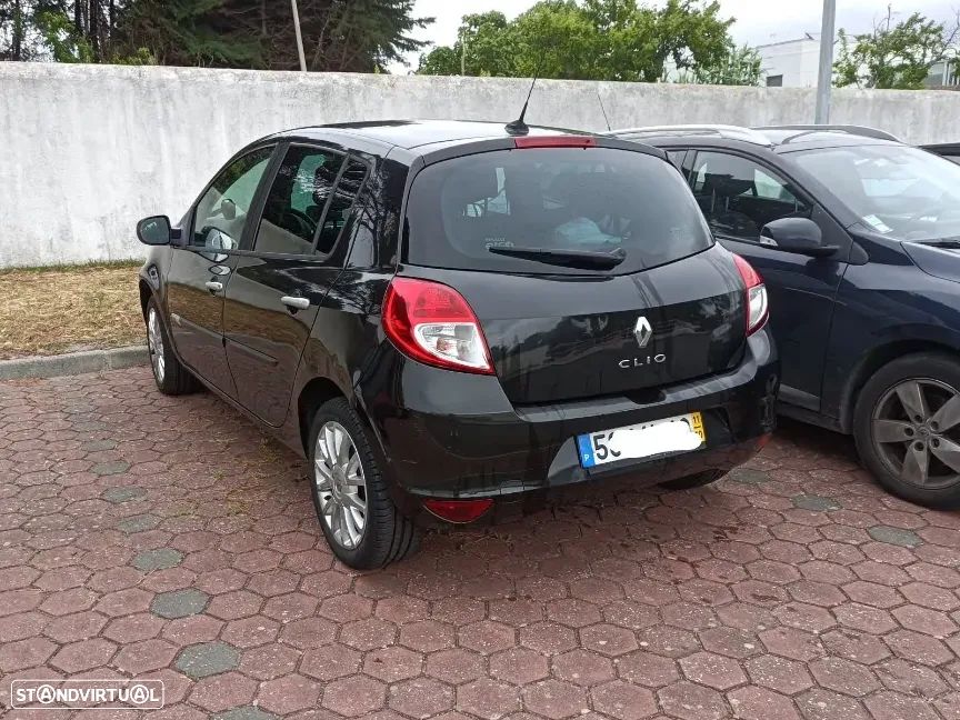 Renault Clio 1.2 16V Dynamique S - 2