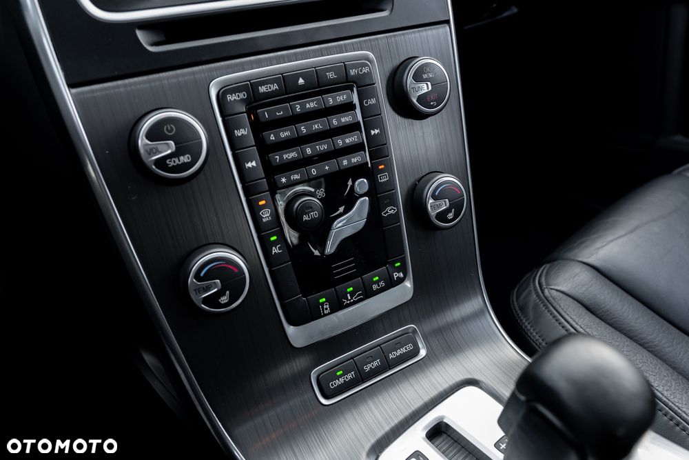 Volvo S60 T6 AWD Geartronic Summum - 37