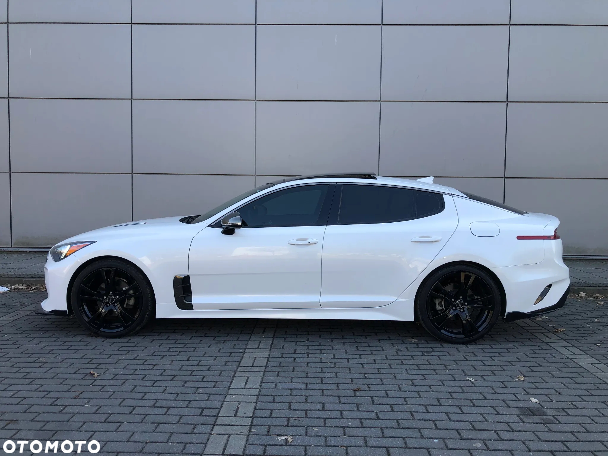 Kia Stinger 2.0 T-GDI GT Line - 24