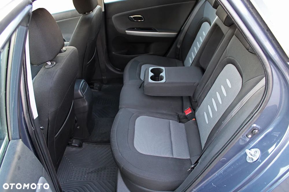 Kia Ceed 1.6 CRDi 128 Dream-Team Edition - 14