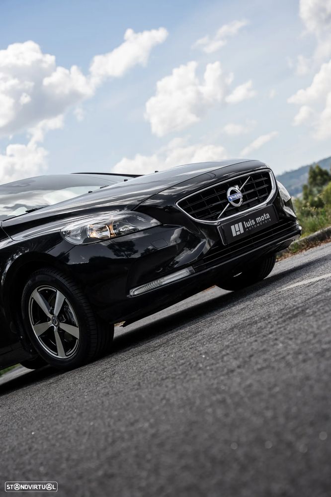 Volvo V40 D2 - 10