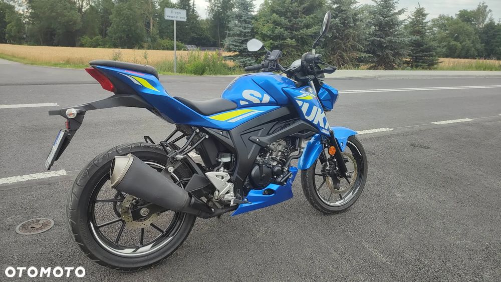 Suzuki GSX - 3