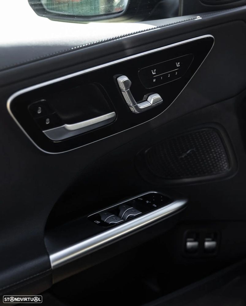 Mercedes-Benz C 300 e Avantgarde - 26