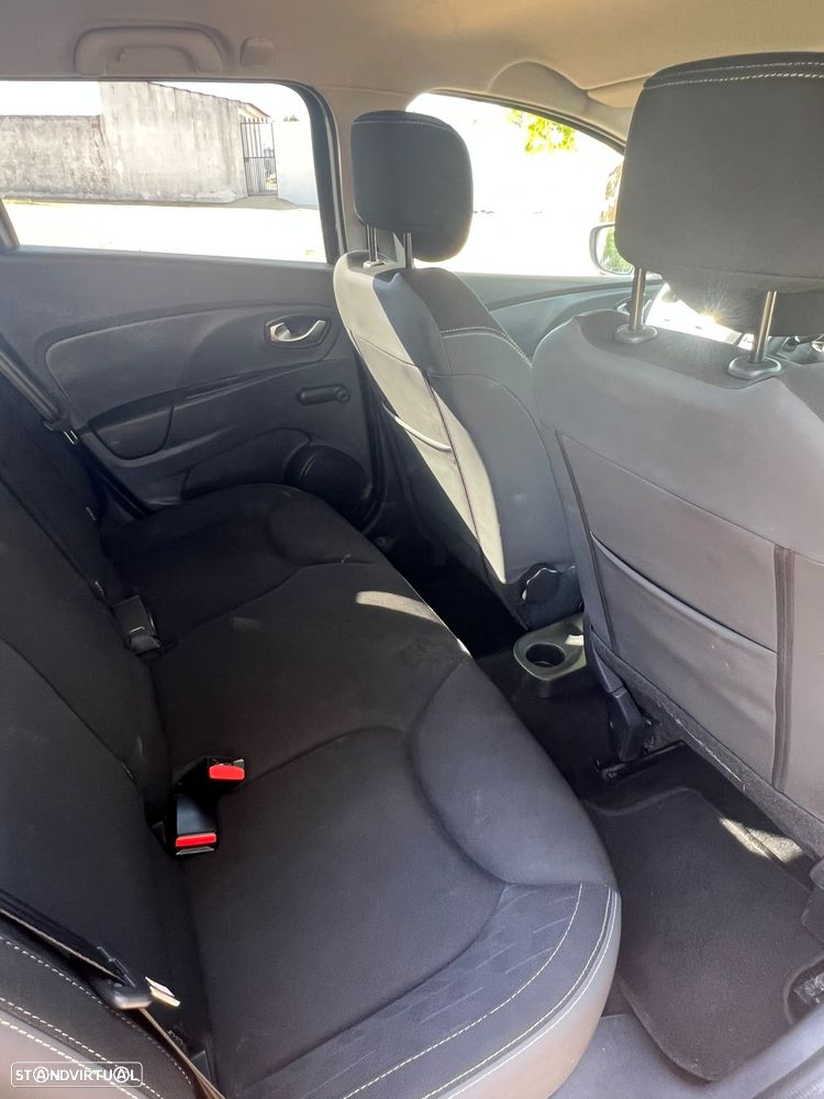 Renault Clio Sport Tourer 0.9 TCe Limited - 9