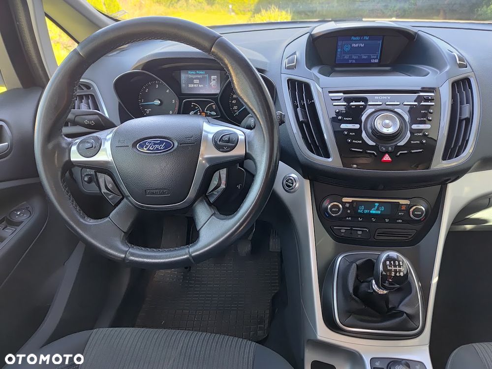 Ford Grand C-MAX - 11