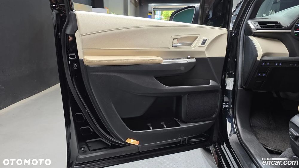 Toyota Sienna - 25