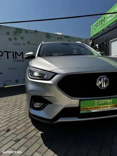 MG ZS 1.5 GSL 5MT Exclusive - 5