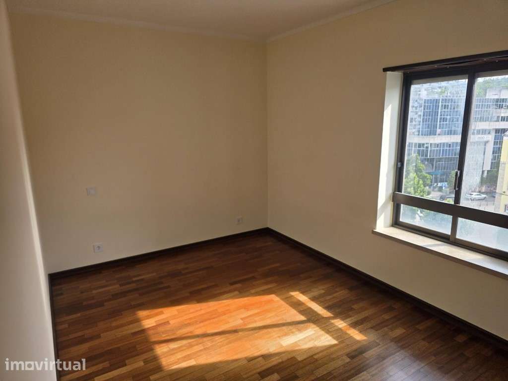 Apartamento T3 - Centro da Cidade de Leiria - Grande imagem: 5/11