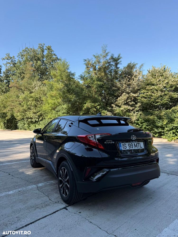 Toyota C-HR - 4