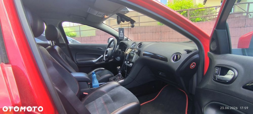 Ford Mondeo 2.5 Titanium - 8