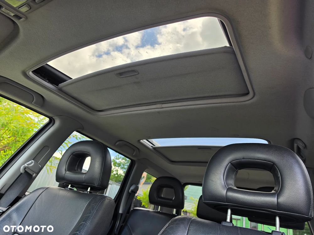 Mitsubishi Outlander 2.4 4WD Intense - 14