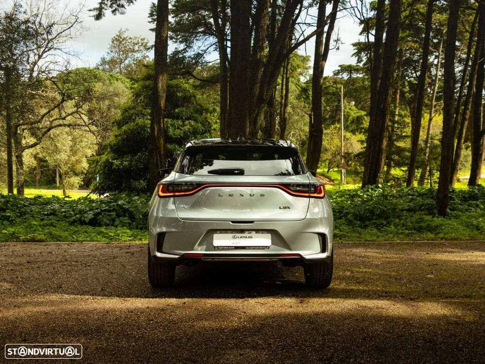 Lexus LBX Emotion - 4