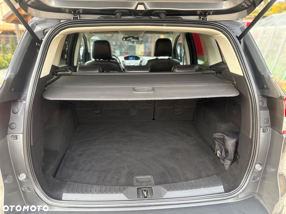 Ford Kuga 2.0 TDCi 4x4 Titanium - 28