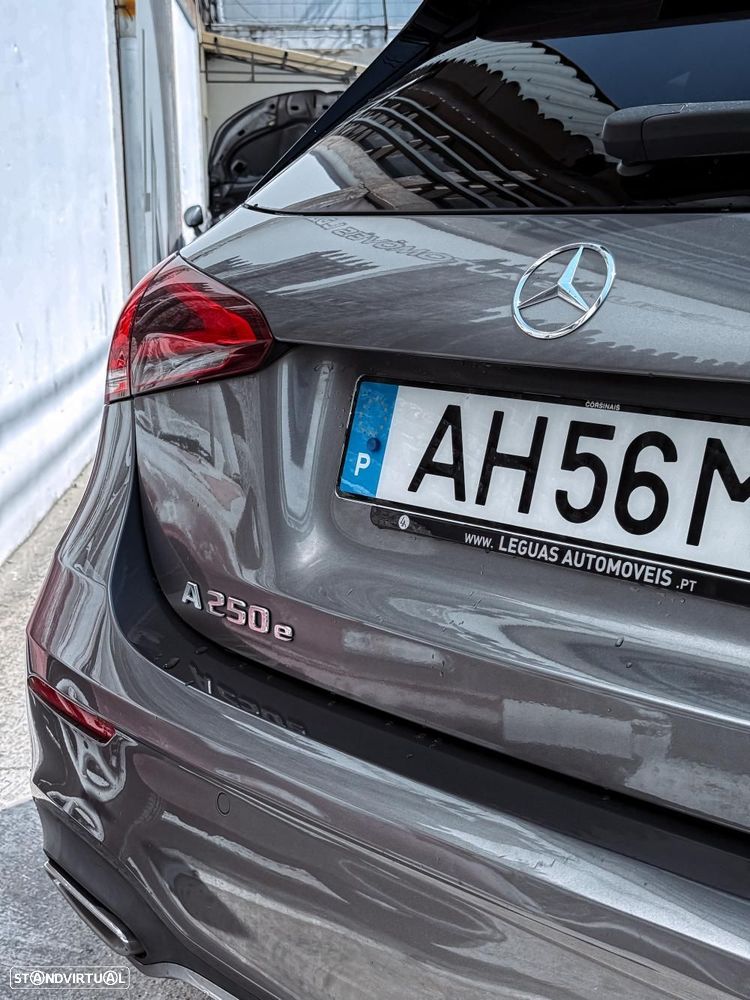 Mercedes-Benz A 250 e AMG Line - 18