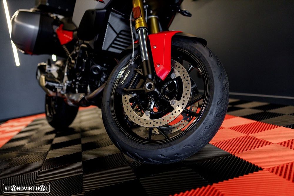 BMW F 900 XR 4R90 - 11