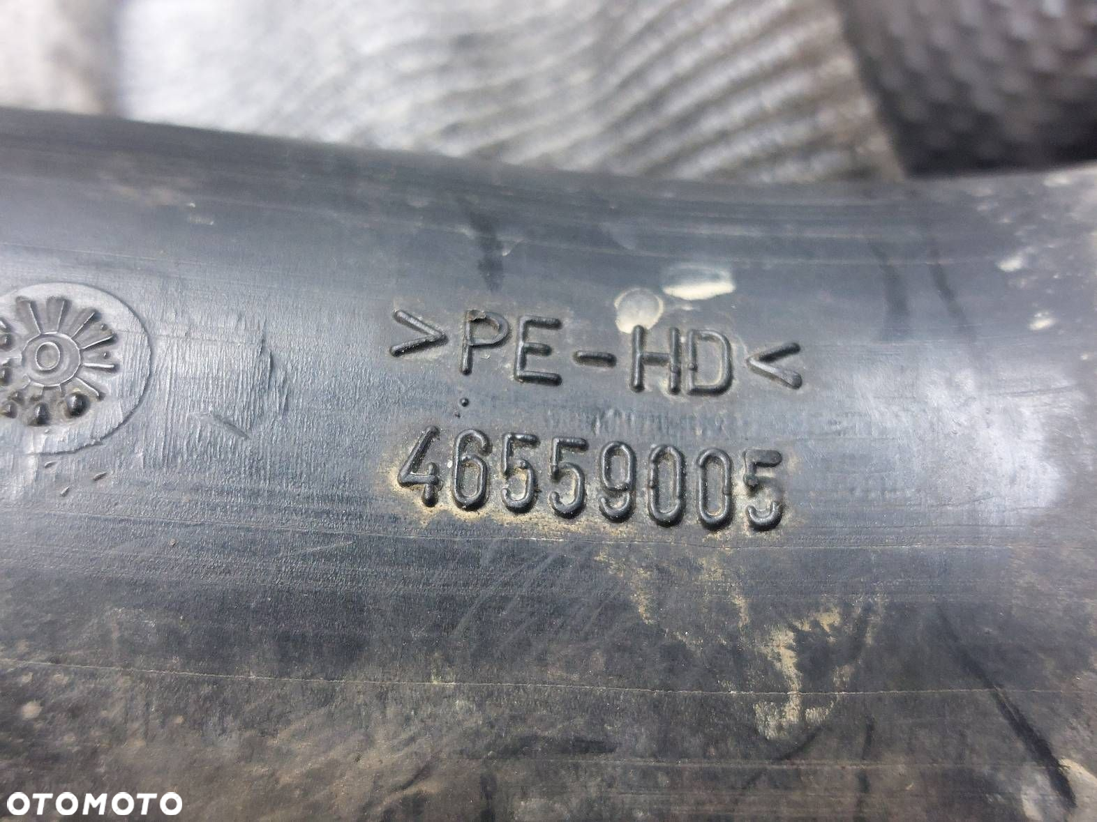 OBUDOWA FILTRA POWIETRZA + RURA DOLOT FIAT PUNTO II 1.2 8V 735275000 - 3