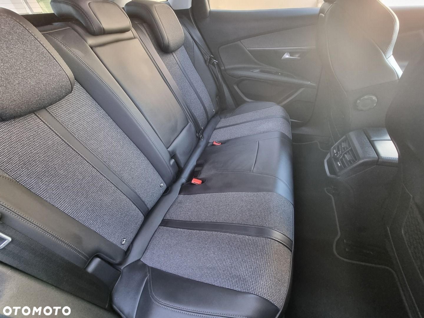 Peugeot 3008 - 21