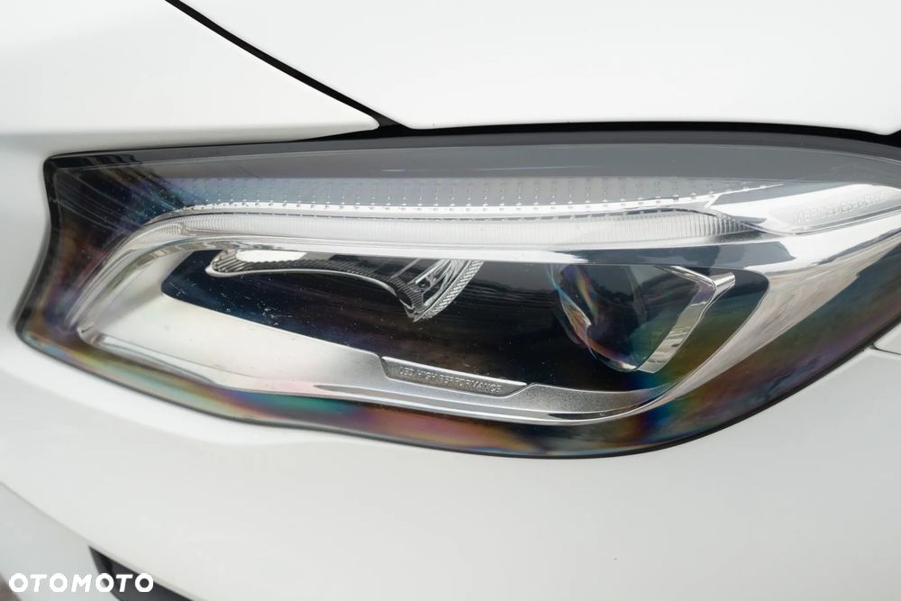 Mercedes-Benz GLA 180 7G-DCT Edition 1 - 26