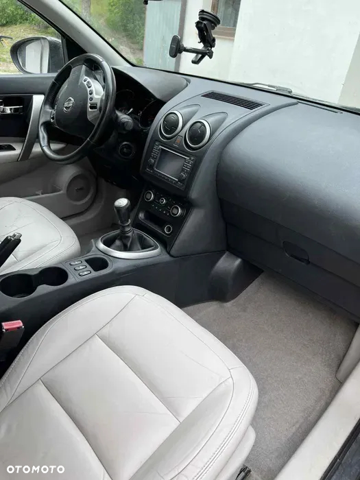 Nissan Qashqai+2 - 6