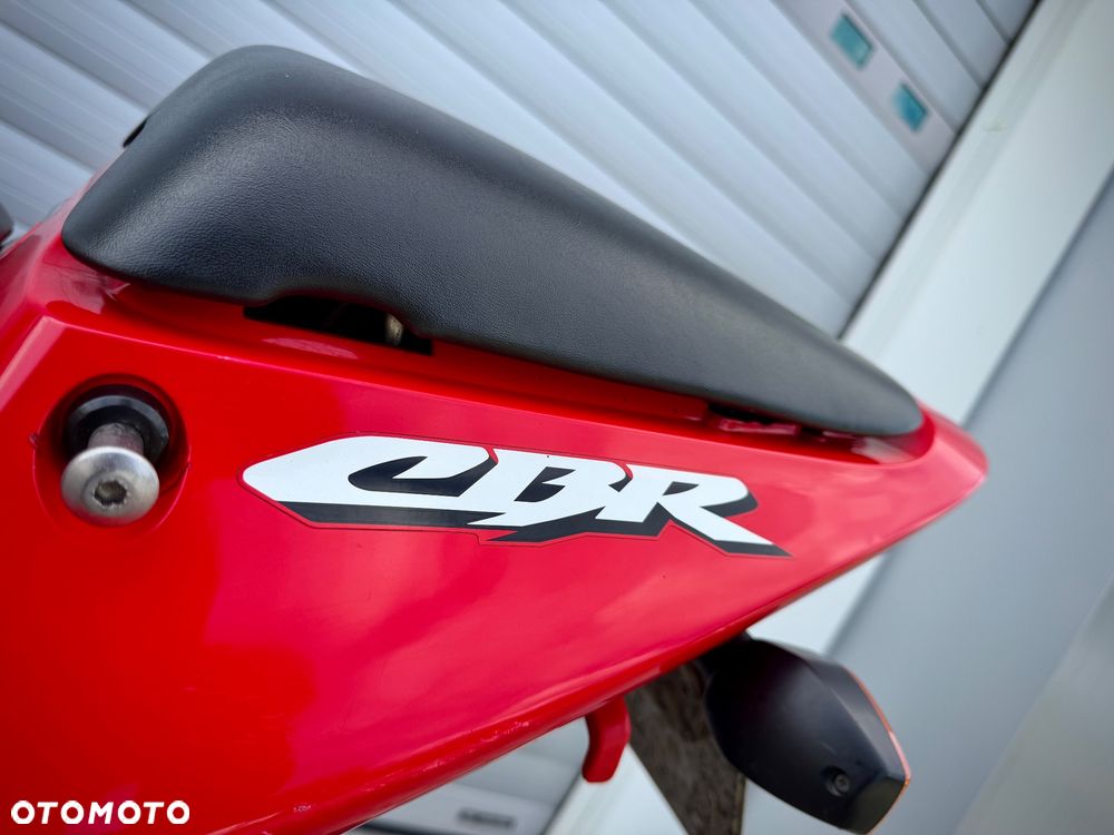 Honda CBR - 16