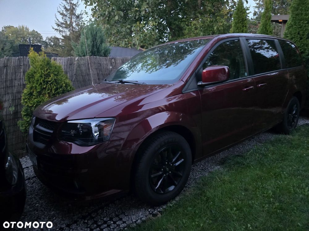 Dodge Grand Caravan 3.6 R/T - 1
