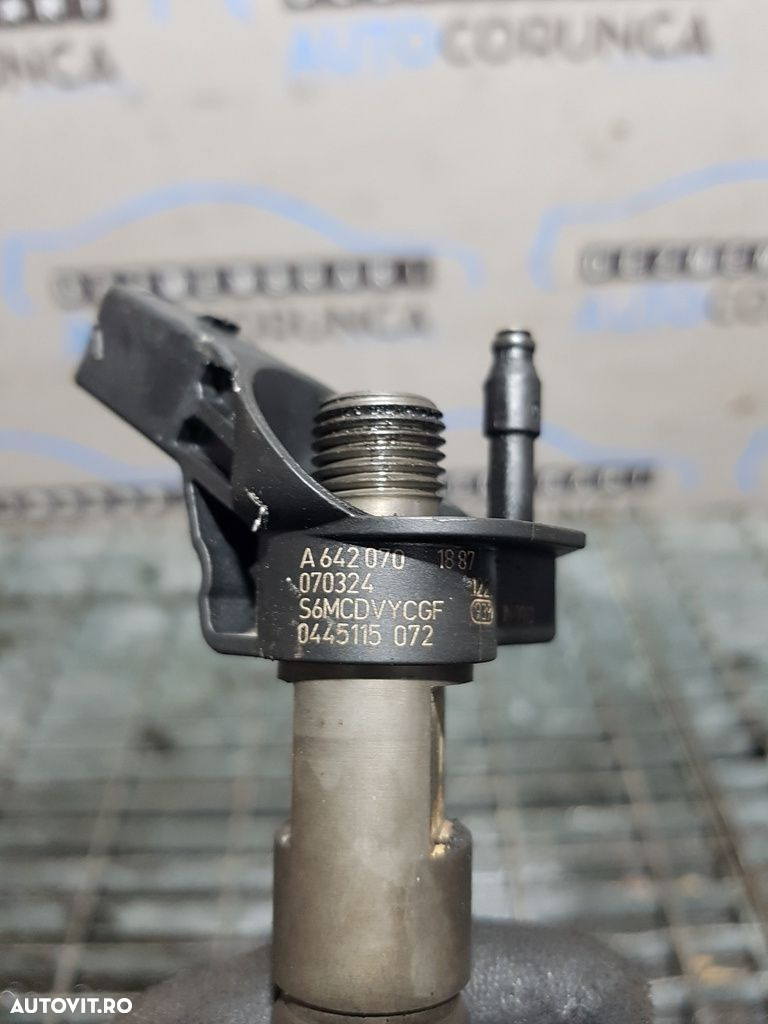 Injector Mercedes ML W164 3.0 D 2005 - 2008 190CP 642.940 (784) A642070 - 4